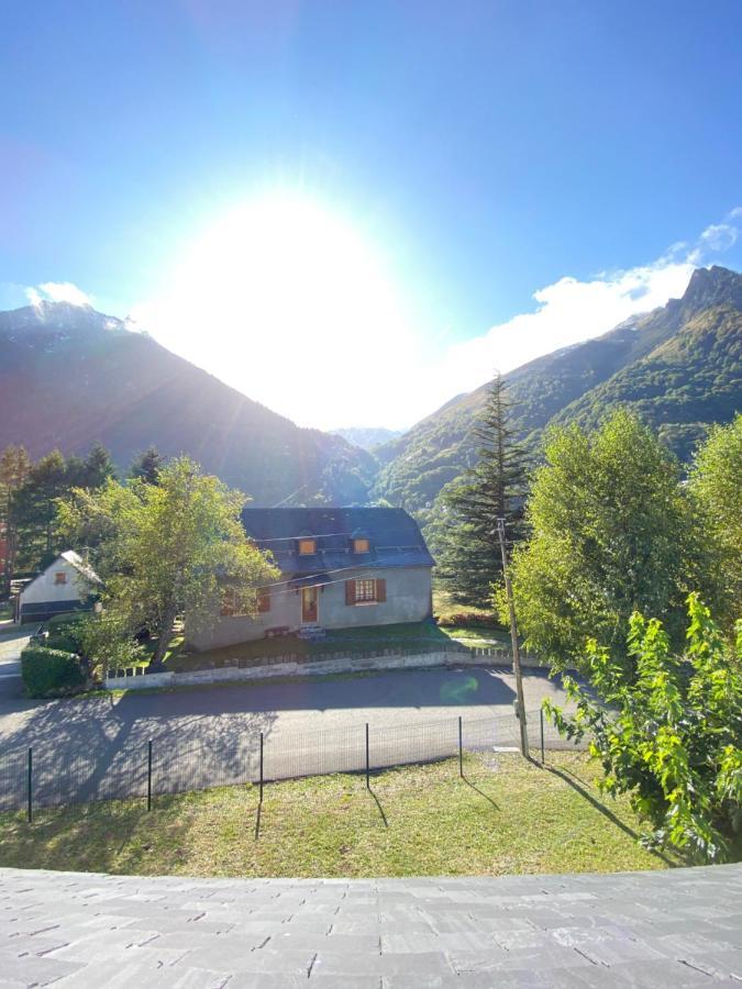 Joli Chalet 60M2 Proche Du Centre. Parking. Balcon Cauterets Luaran gambar